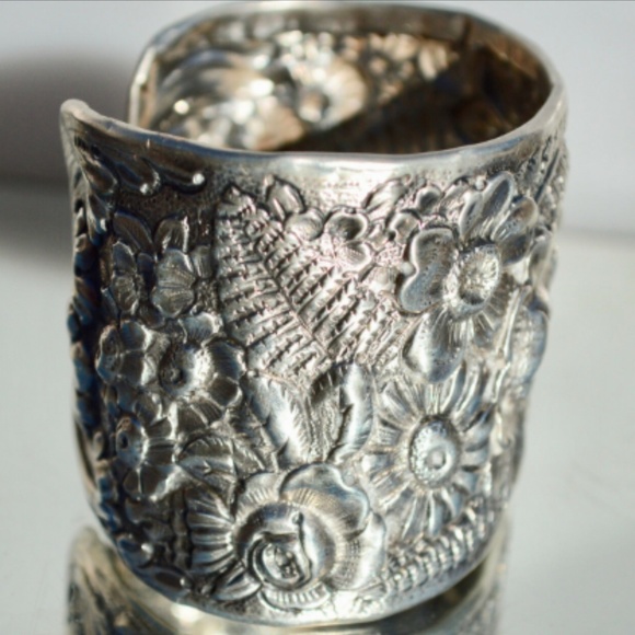 Antique Tiffany Cir. 19th Century Sterling Silver Cuff Bracelet Floral Rare - Picture 6 of 13